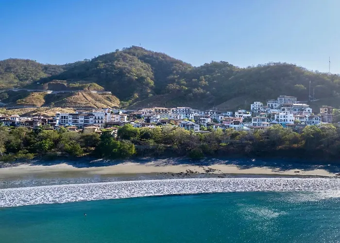 El Delfin Playa Danta